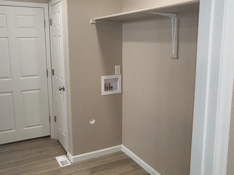 E Cokedale Dr — Photo 15