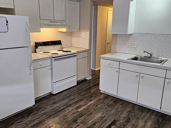 3rd image of 211 W Muskogee St #201