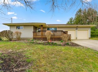 1765 Braceville Robinson Rd, Southington, OH 44470