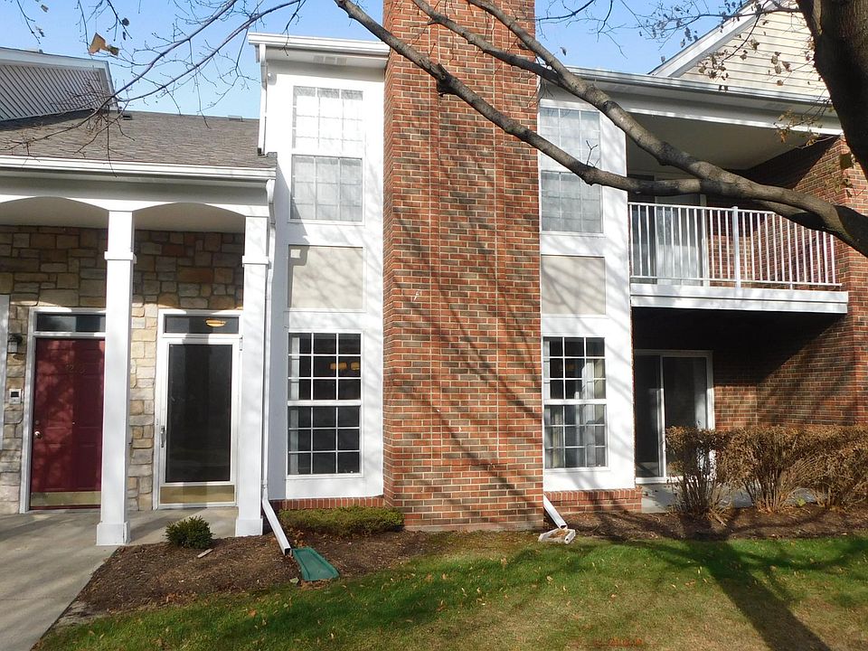 1st image of 4279 Berkshire Dr
