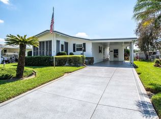 3313 Manatee Rd, Tavares, FL 32778