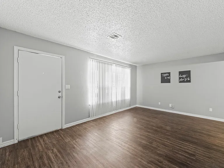 The Woods Apartments — Photo 7