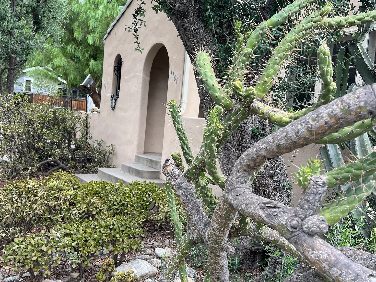 1 bed, 800 sqft, $1,995 — Photo 3