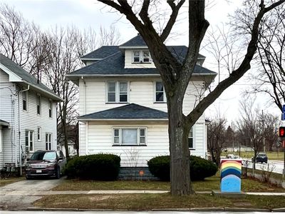 879 Emerson St, Rochester, NY, 14613
