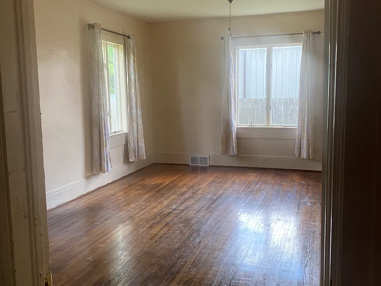 1293 Main St — Photo 46