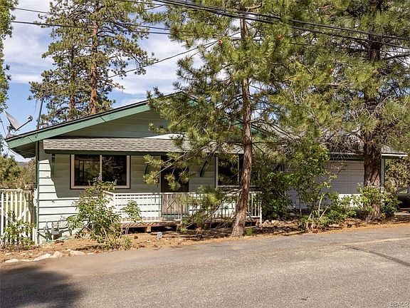 3rd image of 1449 Malabar Way