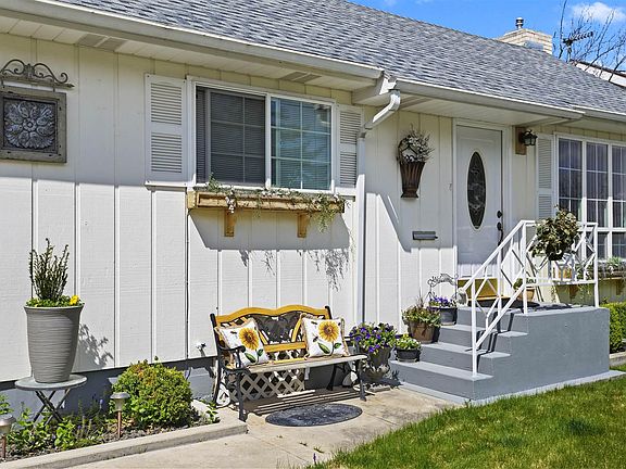 5th image of 1318 Fairview Ave