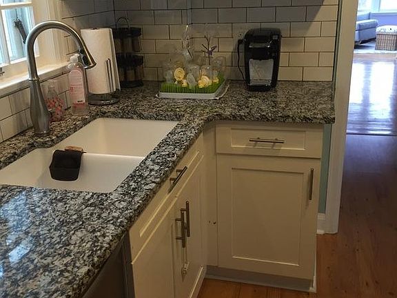3rd image of 427 Bayard St