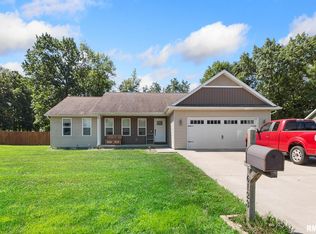 6123 Chandler Dr, Carterville, IL 62918