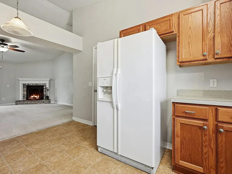339 Peggy Dr — Photo 11