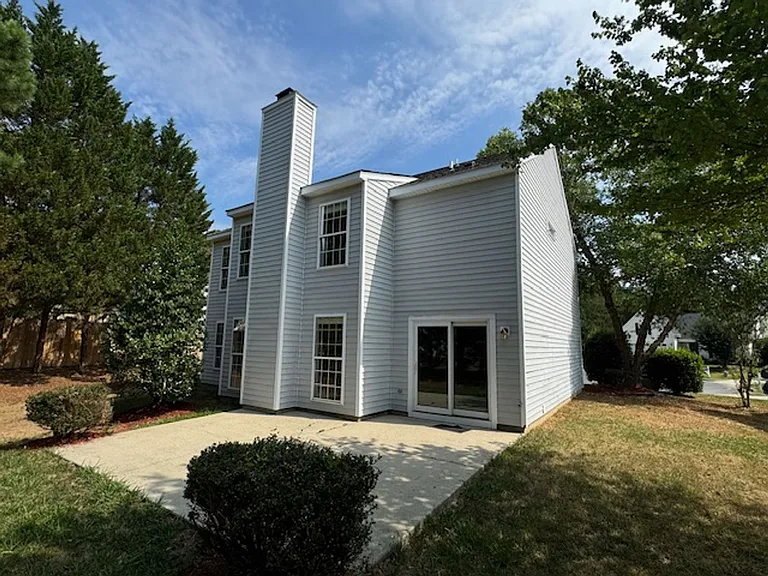 102 Alice Ct — Photo 29