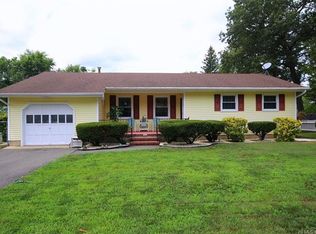 460 Commodore Dr, Forked River, NJ 08731