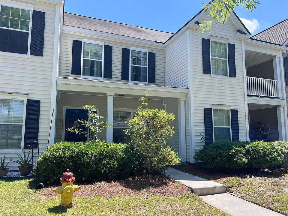 1st image of 65 Fairgreen St