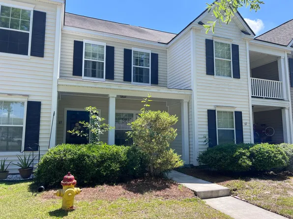 65 Fairgreen St, Savannah, GA 31407