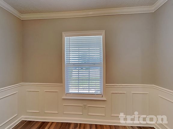 4th image of 1456 Colyn Ave