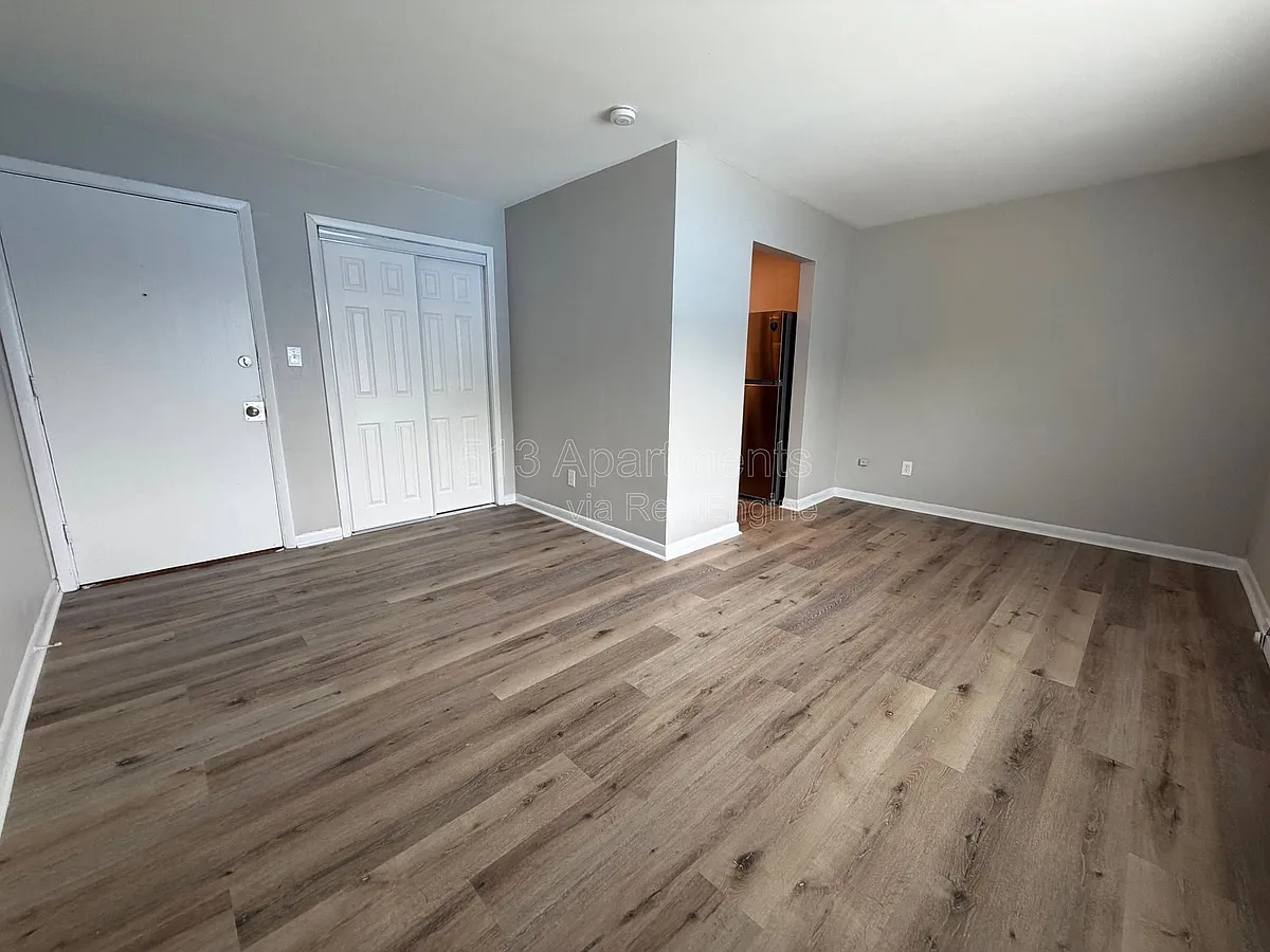 Building Photo - 5146 Carthage Ave #9