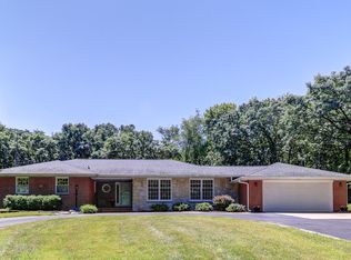 17580 Timber Dr, Sterling, IL 61081