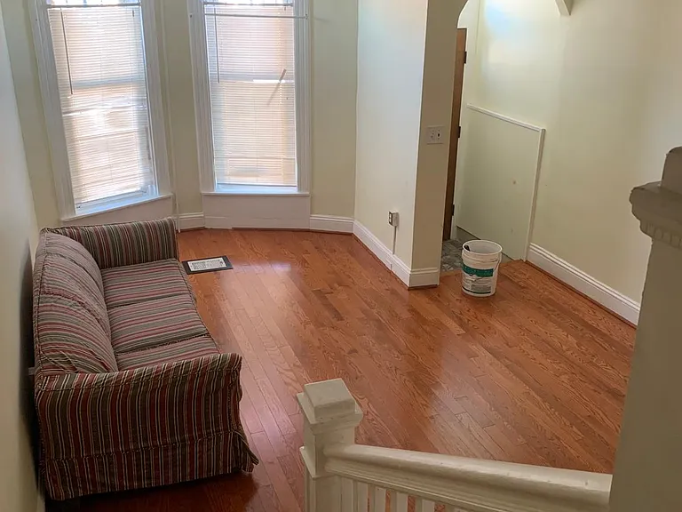 206 N Monroe St — Photo 2