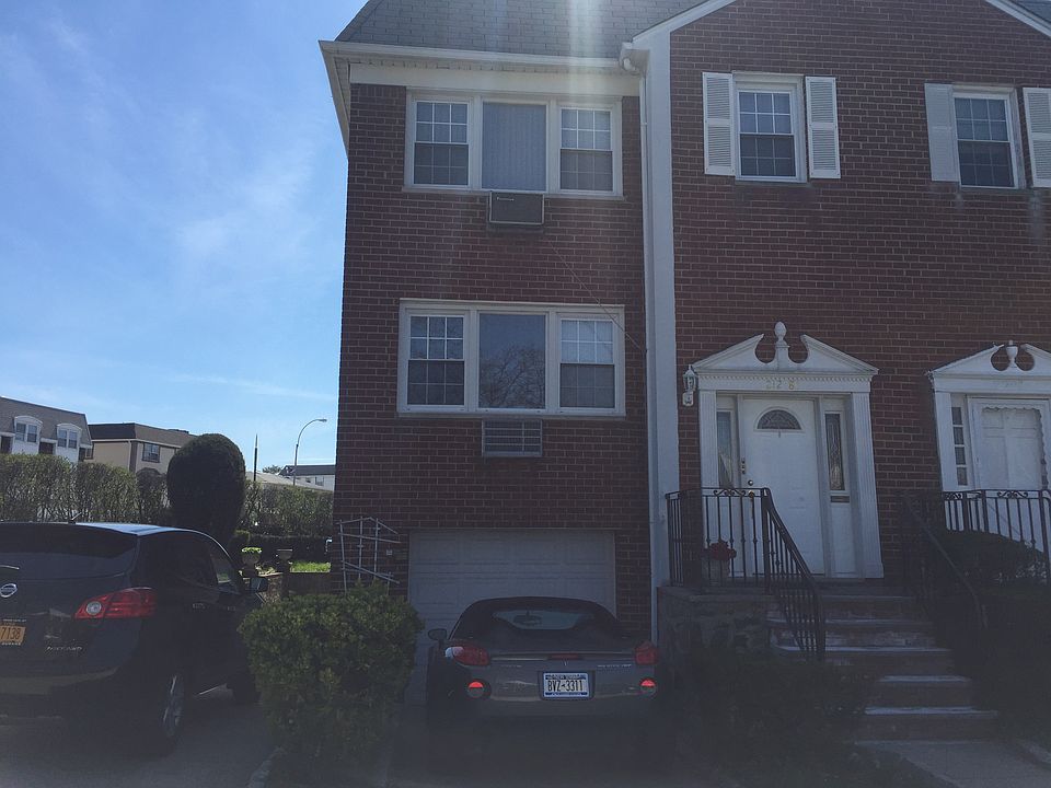 2nd image of 21280 16th Ave