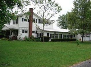 318 School Rd, New Paris, PA 15554