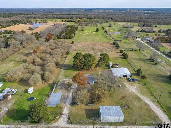 2nd image of 323 Vz County Road 3535