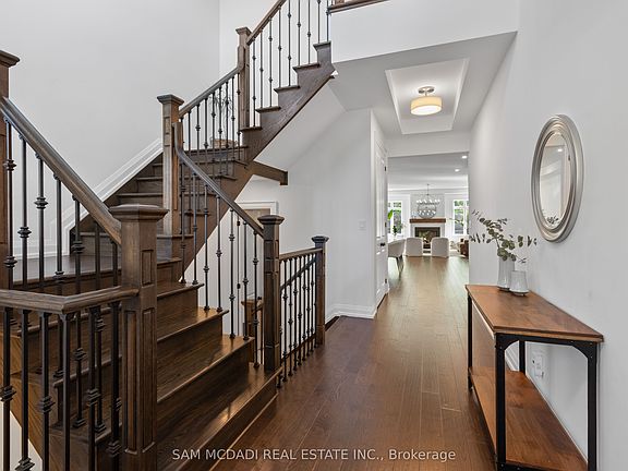 4th image of 46 Foxtail Ct
