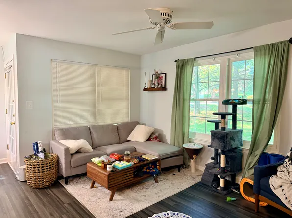 931 Hillside Lake Ter APT 103, Gaithersburg, MD 20878
