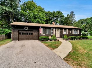 51 Cedar Grove Dr, Exeter, RI 02822