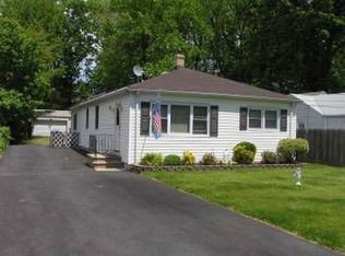 733 Magnolia Rd, North Brunswick, NJ 08902