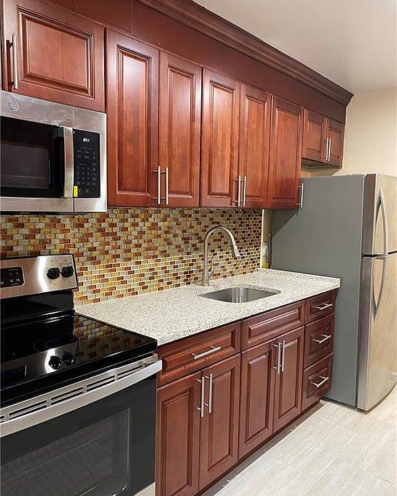 1st image of 292 Park Ave
