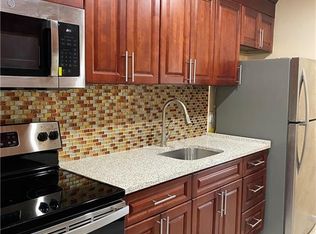 292 Park Ave, Yonkers, NY 10703