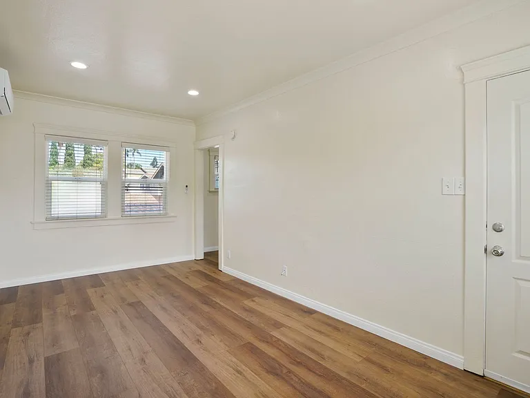 Cedar 4-Plex — Photo 9