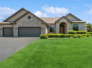 10820 E Riviera Dr, Spring Grove, IL 60081