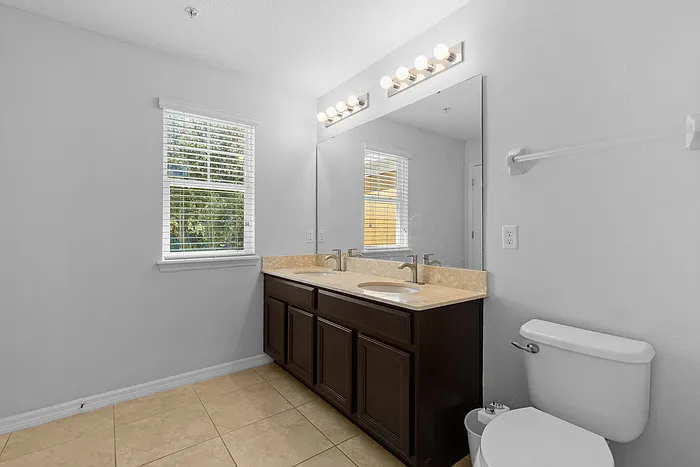 9496 Strongbark Ln — Photo 17
