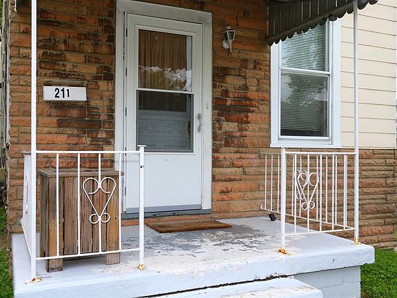 2nd image of 211 Cleveland Ave