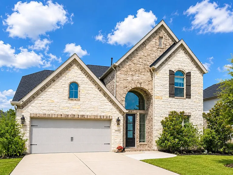 2327 Partridgeberry Ln — Photo 2