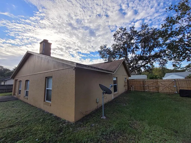 8615 Running Bear Ct — Photo 4