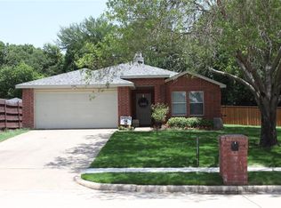 9305 Glen Falls Ln, Denton, TX 76210
