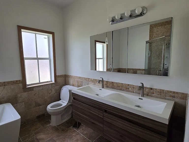 15826 SW 138th Ter — Photo 20