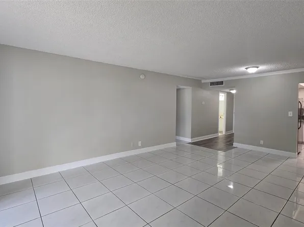6200 S Falls Circle Drive #105, Lauderhill, FL 33319