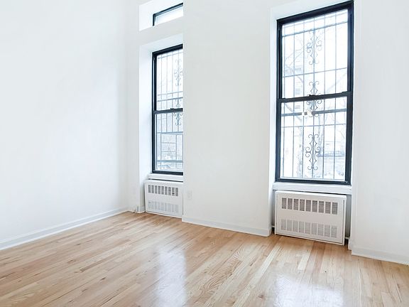 5th image of 2085 5th Ave #A1
