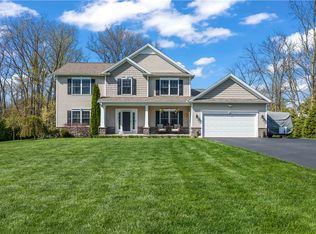 2 Calebs Trl, Spencerport, NY 14559