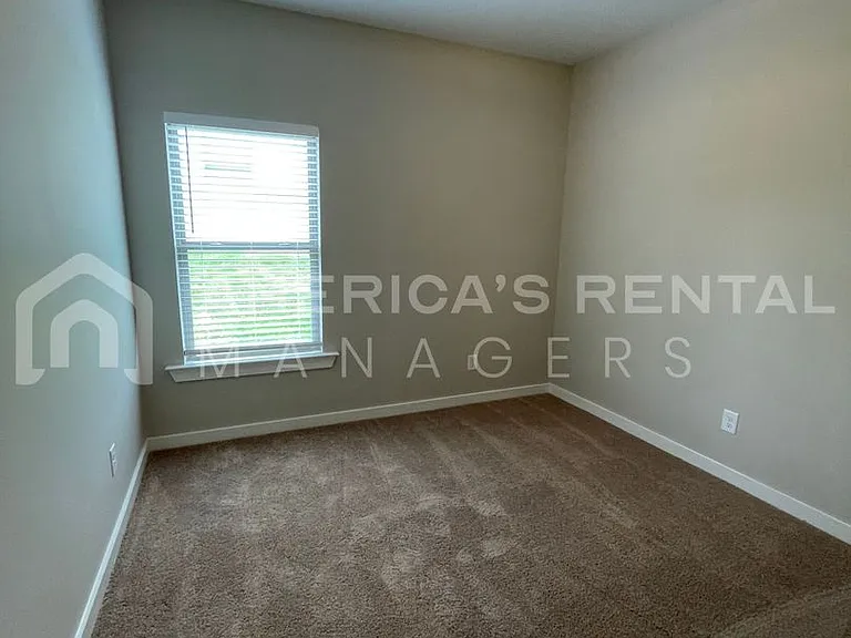 10316 Middleton Rd — Photo 20