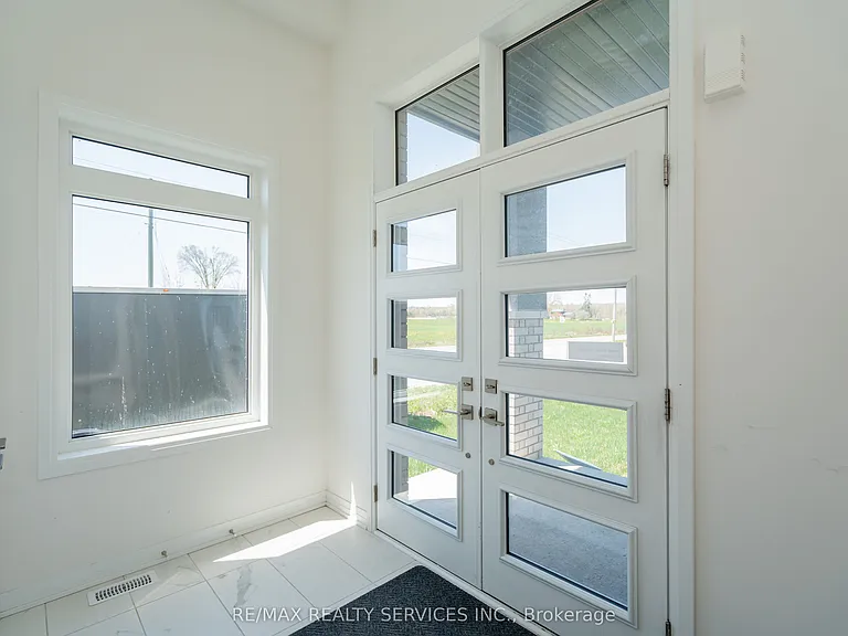 3700 Quayside Dr — Photo 17