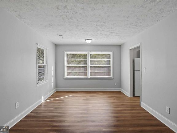 3rd image of 3741 Loren Dr