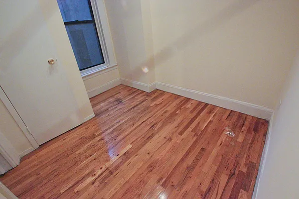 Rented by Jonis Realty | media 3