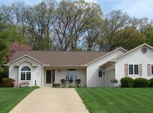 1090 Timber Trl, Jackson, MI 49201