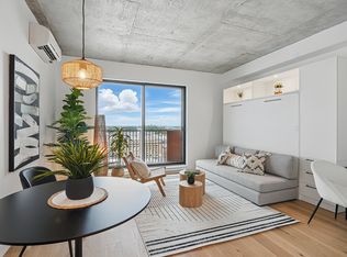 245 Boulevard Robert Bourassa #2207, Montreal, QC H3C1A4