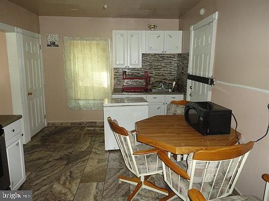 5th image of 46 Ellis St