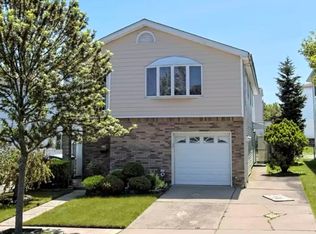 634 Lamoka Ave, Staten Island, NY 10312